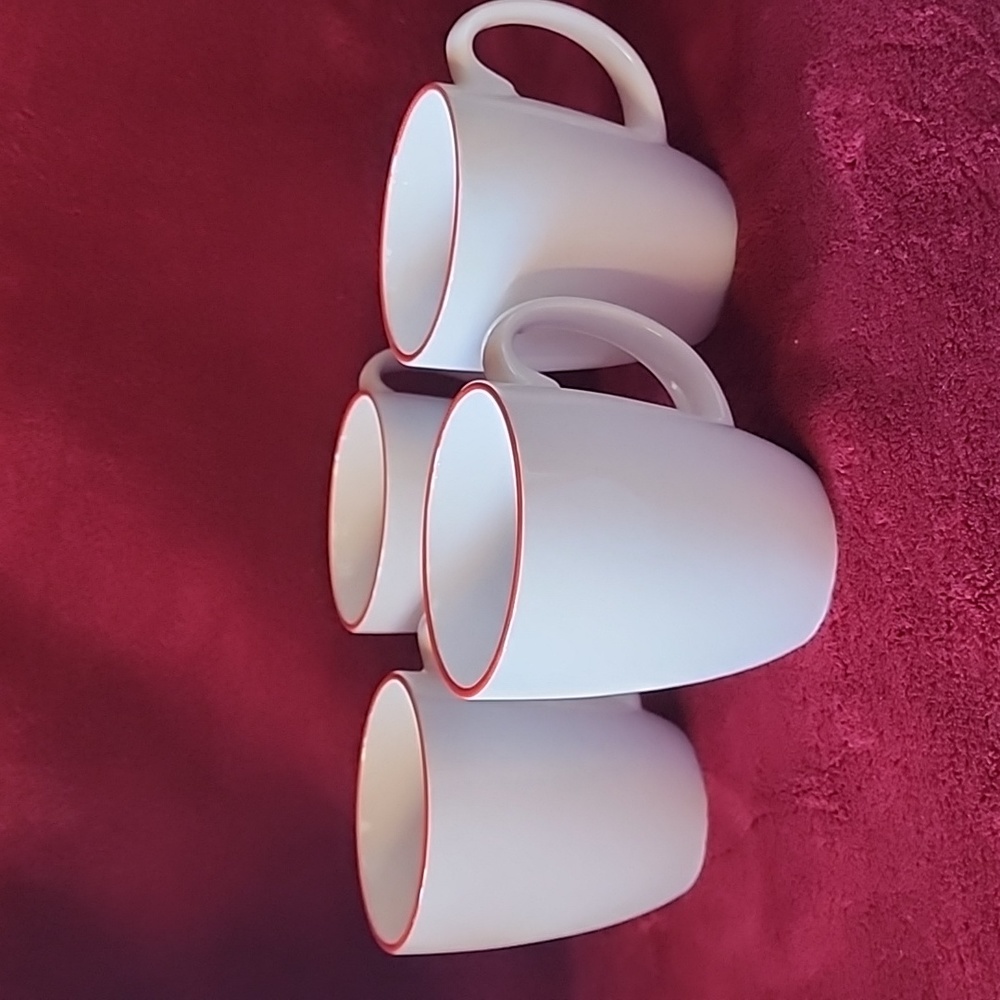 ☆Set of 4 Corelle Stoneware Red Rimmed, Coffee/Tea Mugs.☆❤️